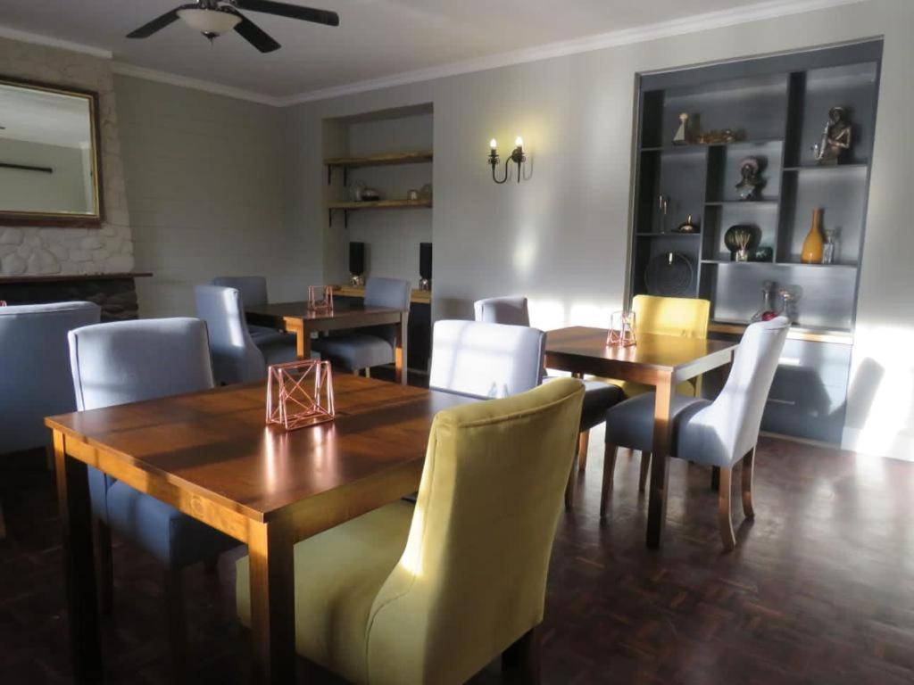 Sani Pass Manor Guest House Himeville Exterior photo